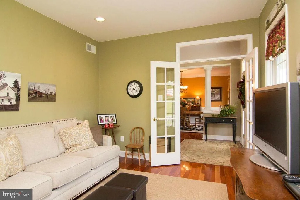Photo of 1301 WYNDALE DRIVE