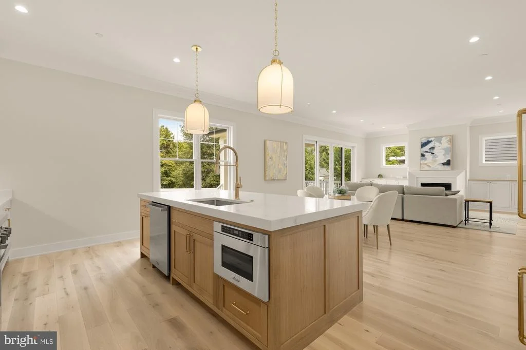 Photo of 9512 FOREST ROAD