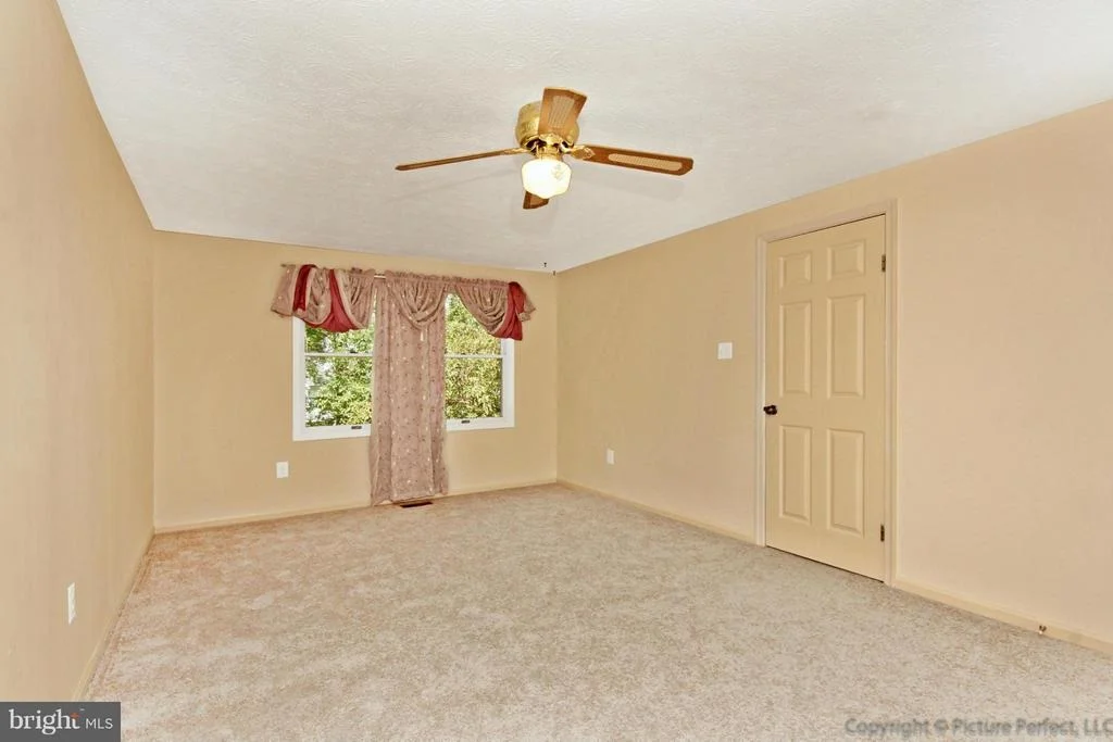 Photo of 577 BINFORD COURT