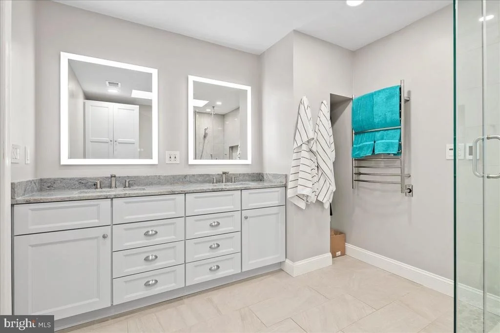 Photo of 9426 MOUNT VERNON CIRCLE