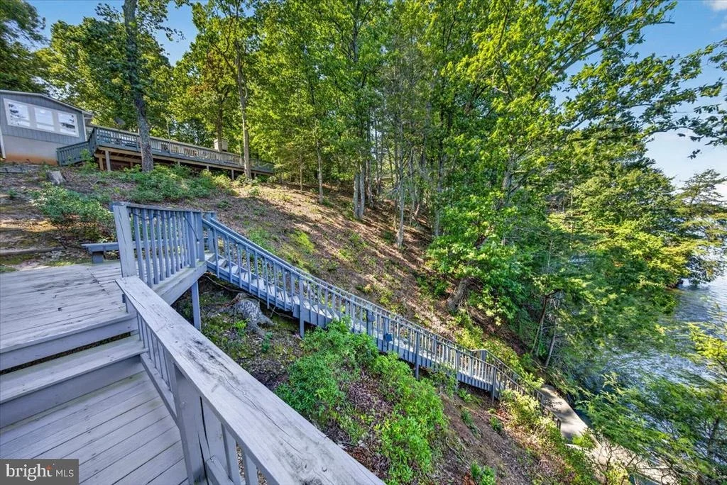 Photo of 871 OLD MILL