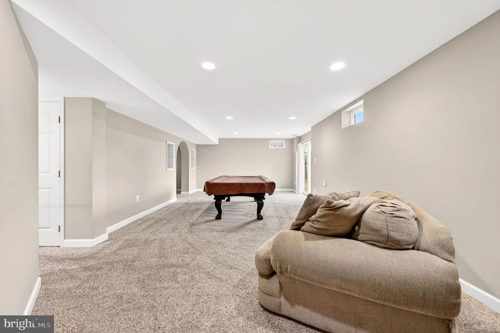Photo of 8 N POINTE TERRACE