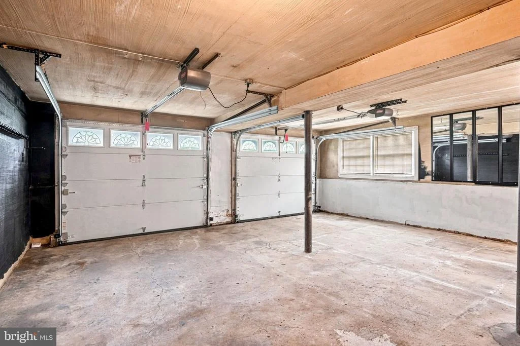 Photo of 2500 SALEM DRIVE