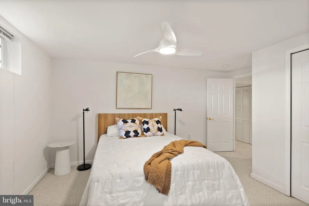 Photo of 8906 TAILCOAT COURT