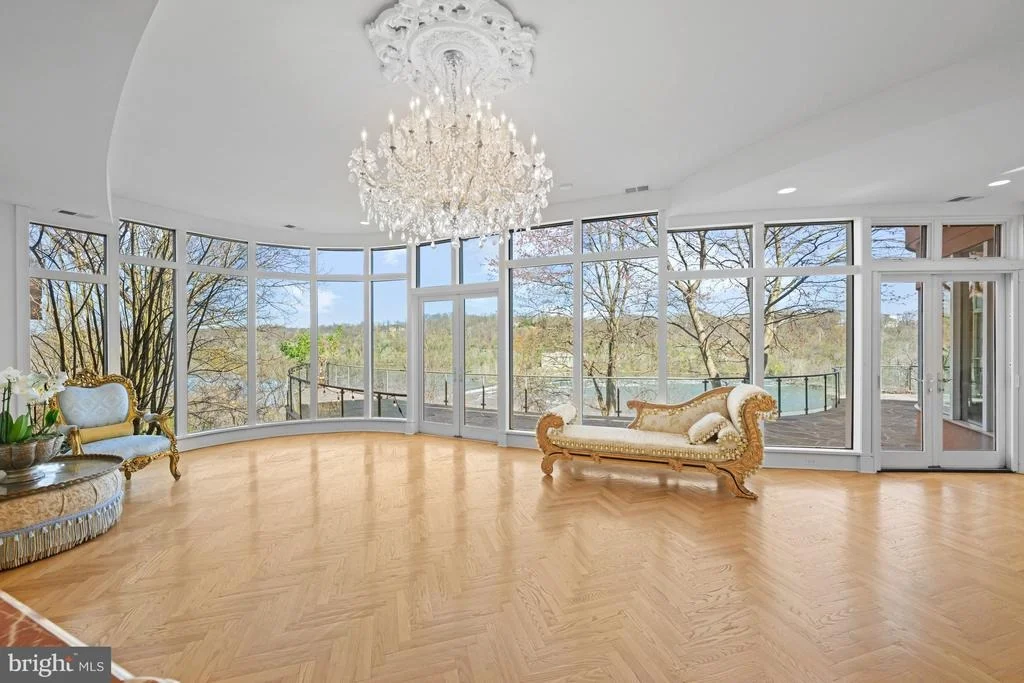 Photo of 1159 CREST LANE