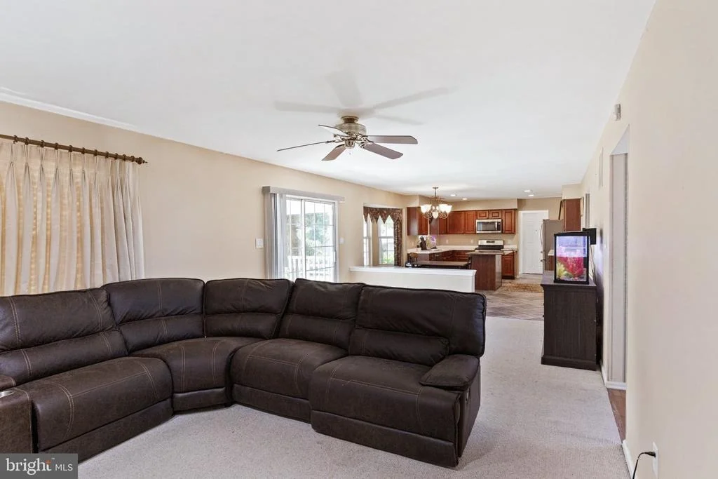 Photo of 7 CRYSTAL COURT