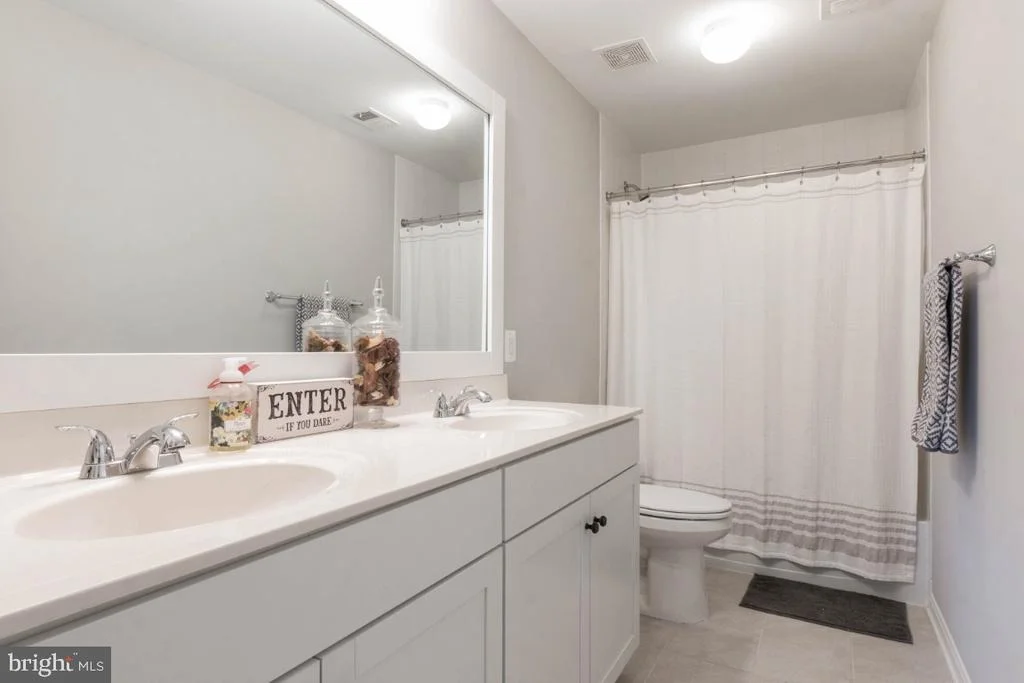 Photo of 1504 TOUCHARD DRIVE