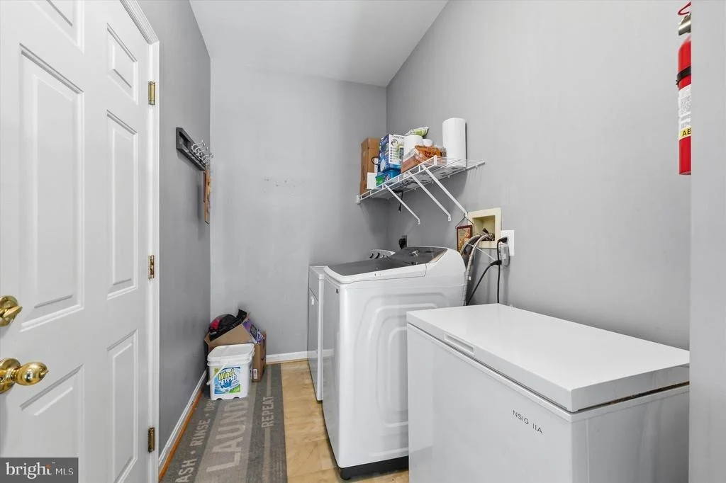 Photo of 2402 SHAKER LANE