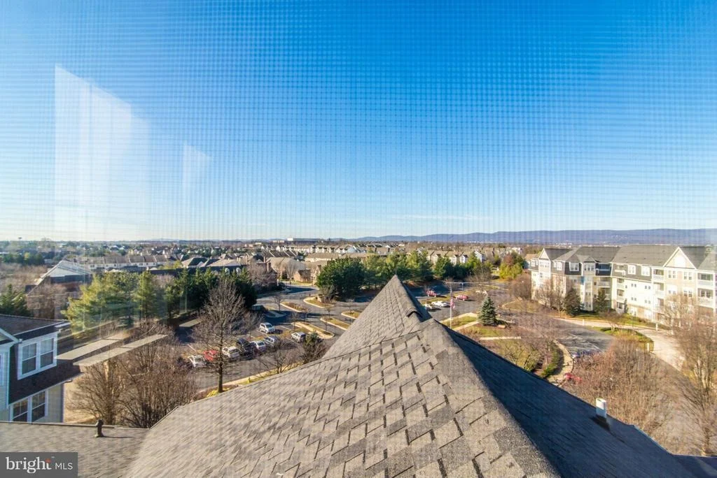 Photo of Unit 401 at 2500 WATERSIDE DRIVE