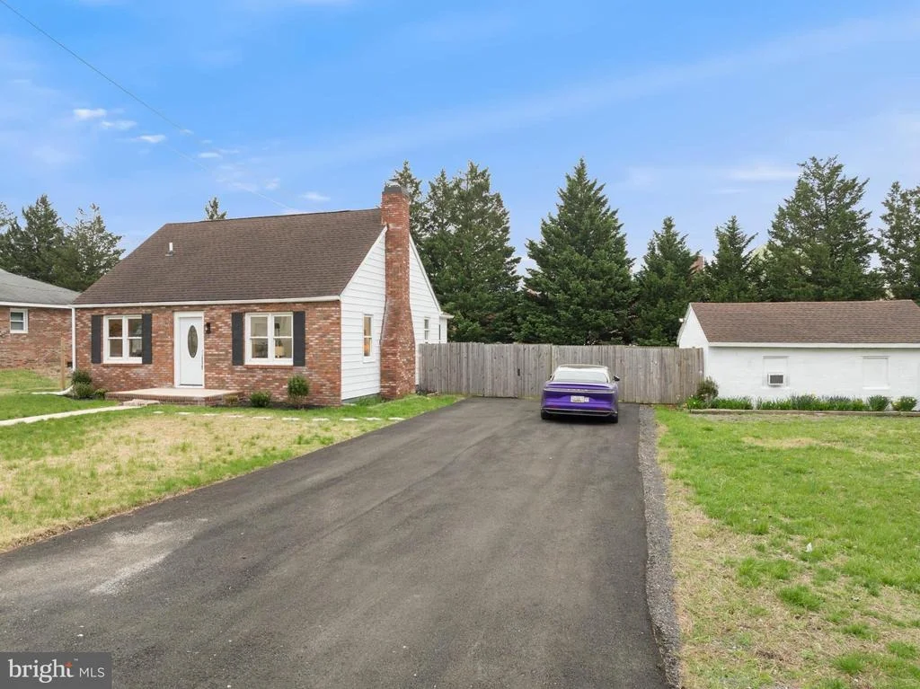 Photo of 28 KELLINGTON DRIVE
