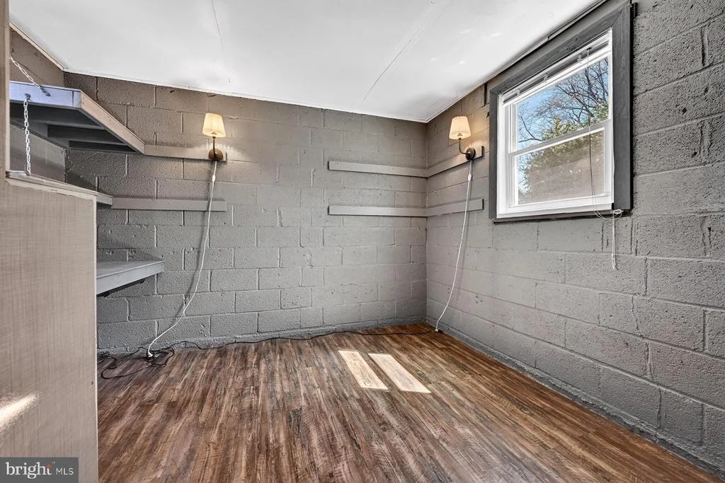 Photo of 118 ELLIOTT PLACE