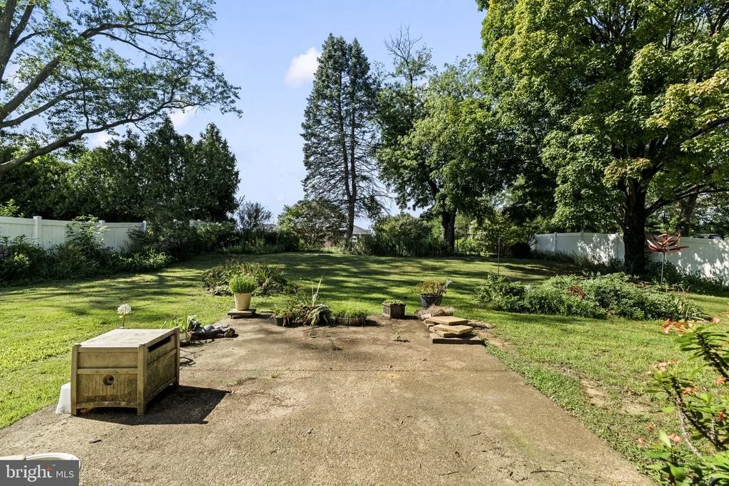 Photo of 440 WILLOW DRIVE
