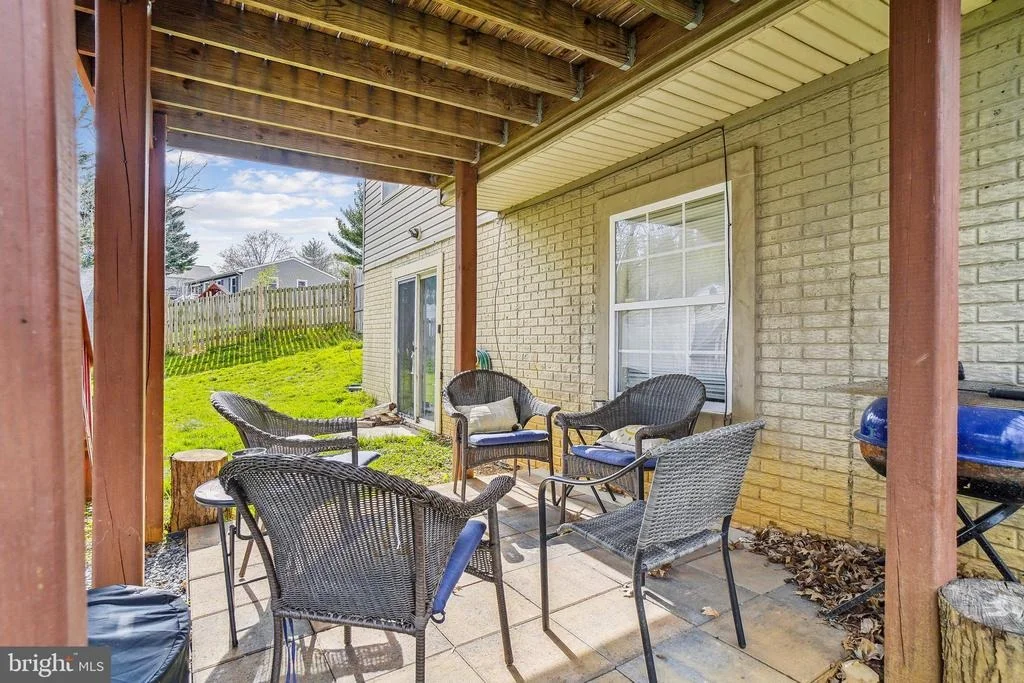 Photo of 234 SHANNONBROOK LANE