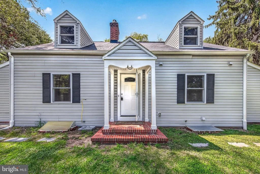 Photo of 7301 WOODYARD ROAD