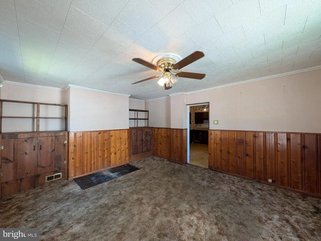 Photo of 6090 FALLS ROAD