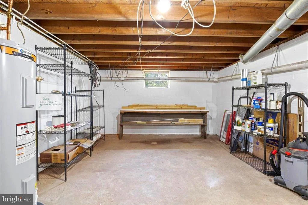 Photo of 1042 GEORGE JAMES LOOP