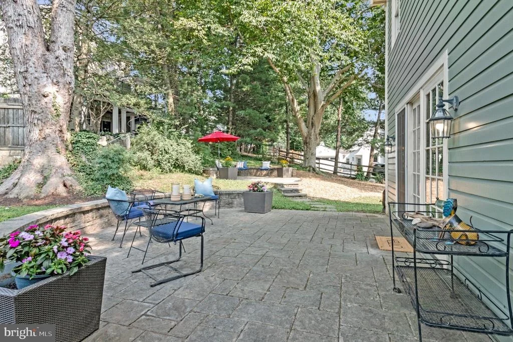 Photo of 4701 RIVER ROAD