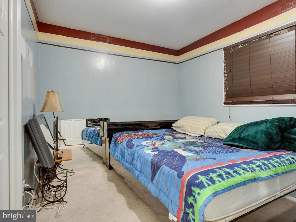 Photo of 7511 MURILLO STREET