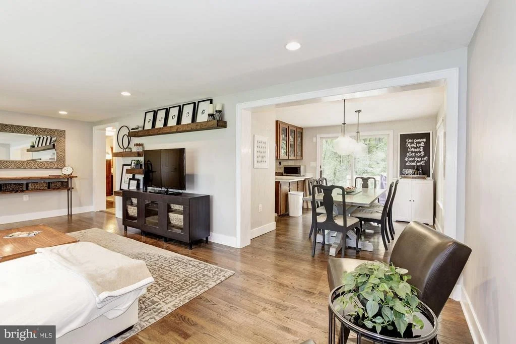 Photo of 6209 BROOKLYN BRIDGE ROAD