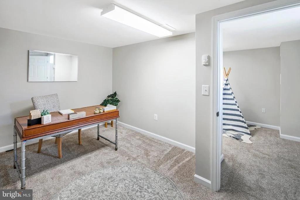Photo of 5 PETERS LANE
