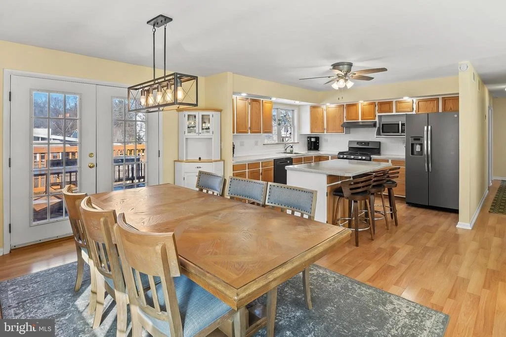 Photo of 982 HIGHPOINT DRIVE