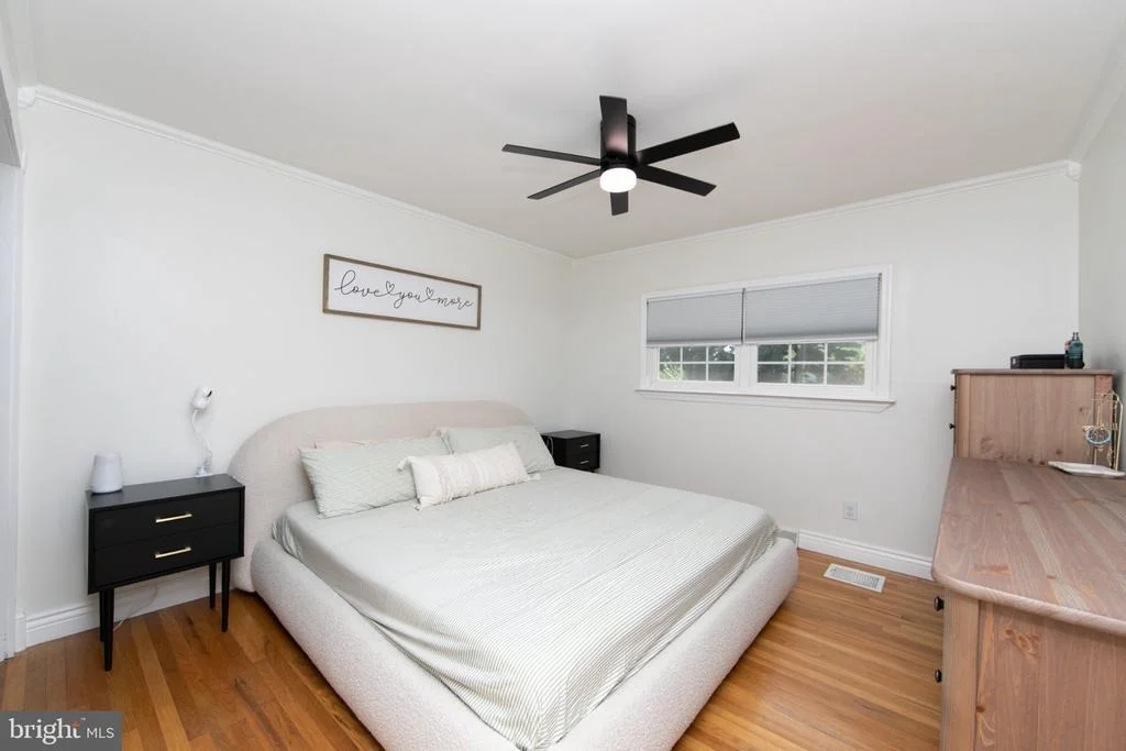 Photo of 787 LANCING ROAD