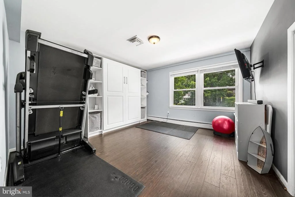 Photo of 1213 DALE DRIVE