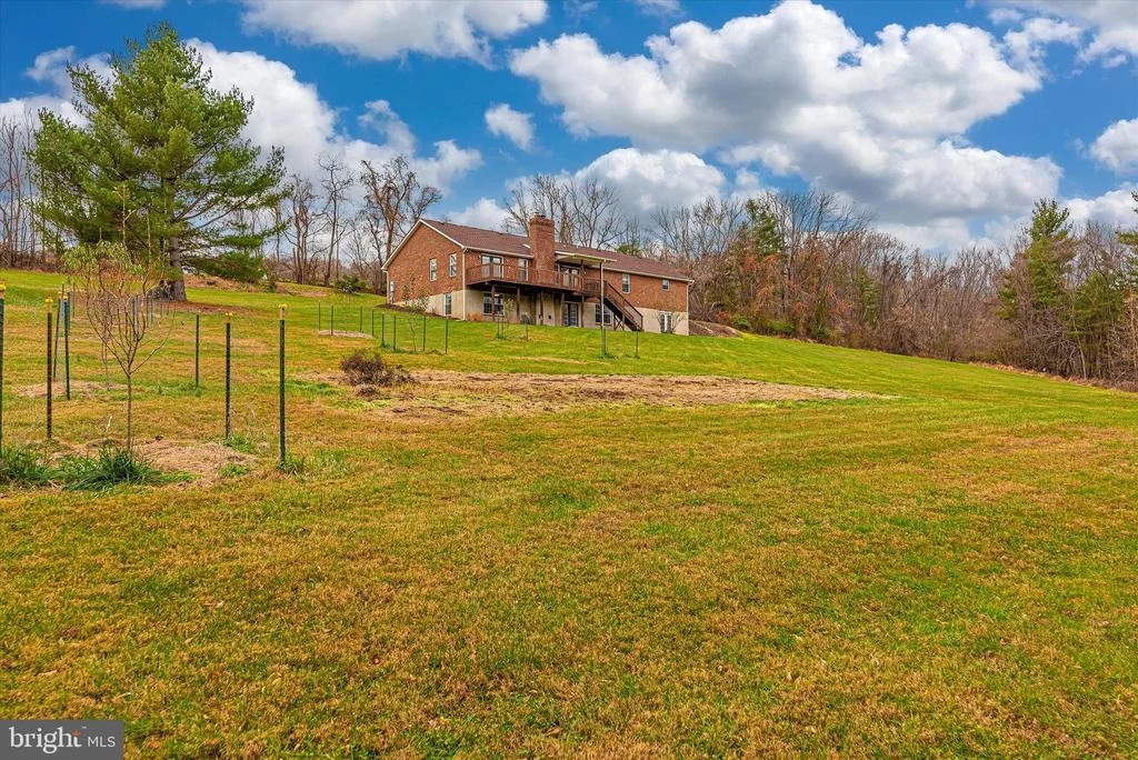 Photo of 10831 EASTERDAY ROAD