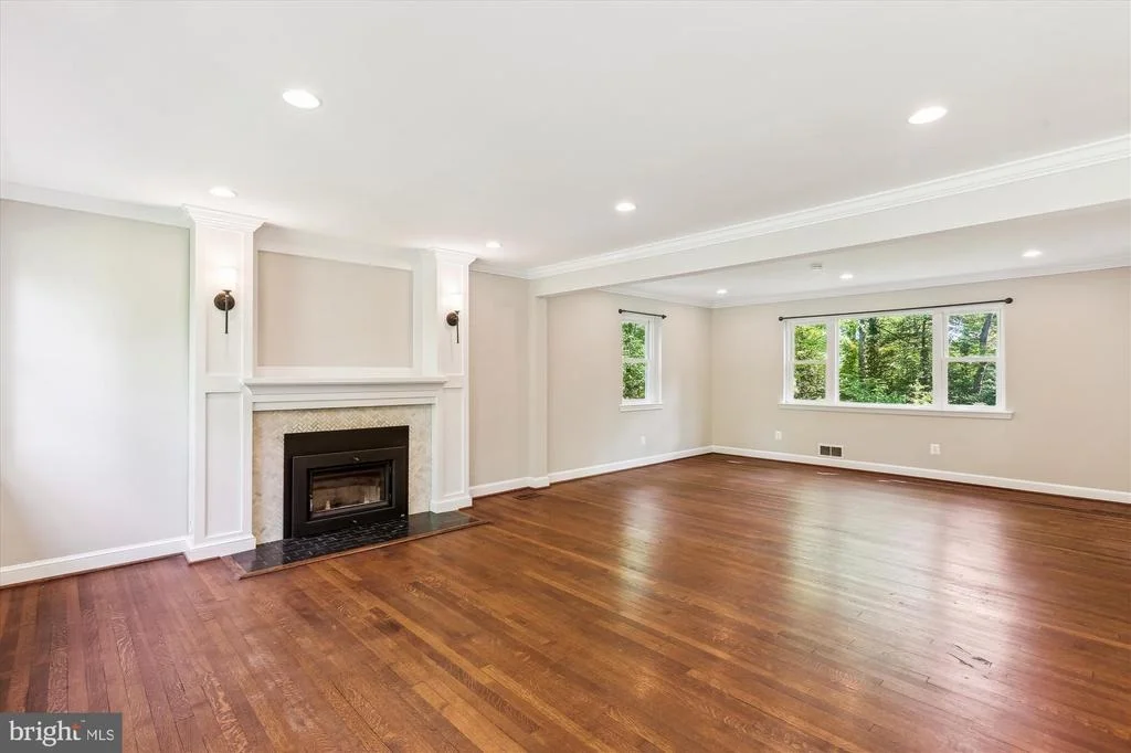 Photo of 813 MIDLAND ROAD