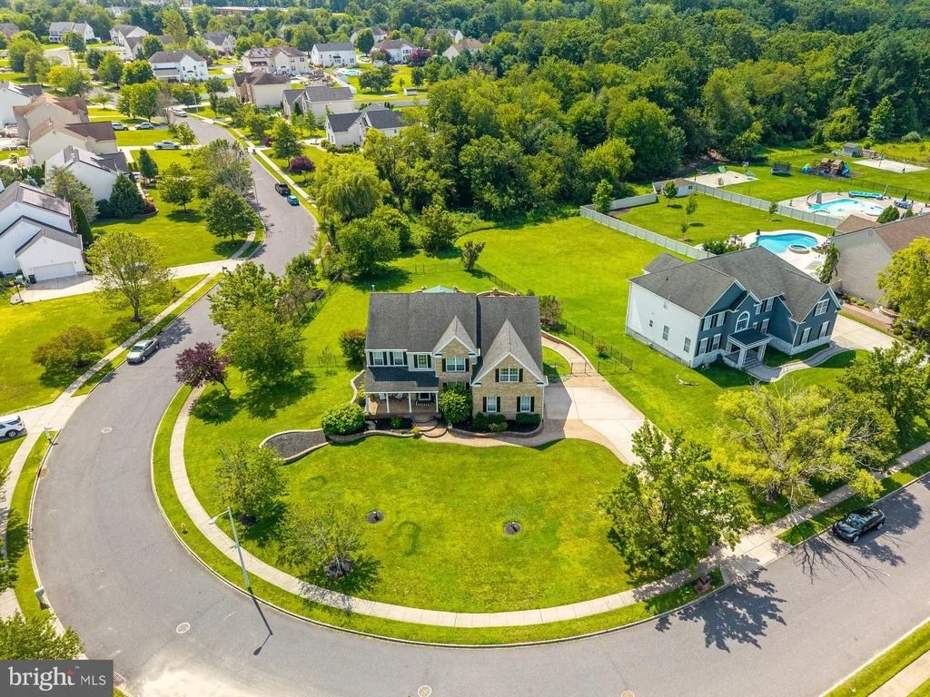 Photo of 10 TARA DRIVE