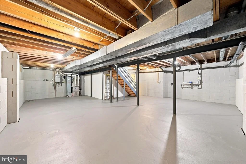Photo of 16 KENSINGTON DRIVE