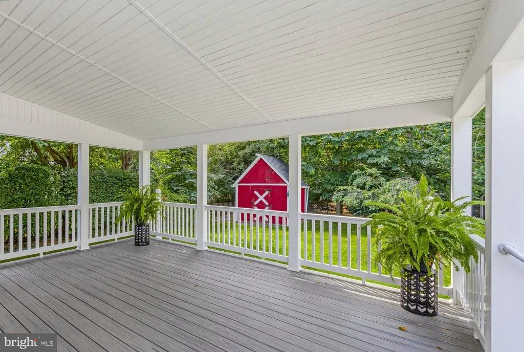 Photo of 717 MAPLETON ROAD