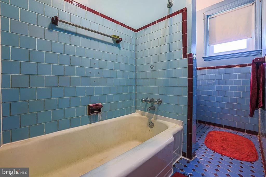 Photo of 3910 LABYRINTH ROAD
