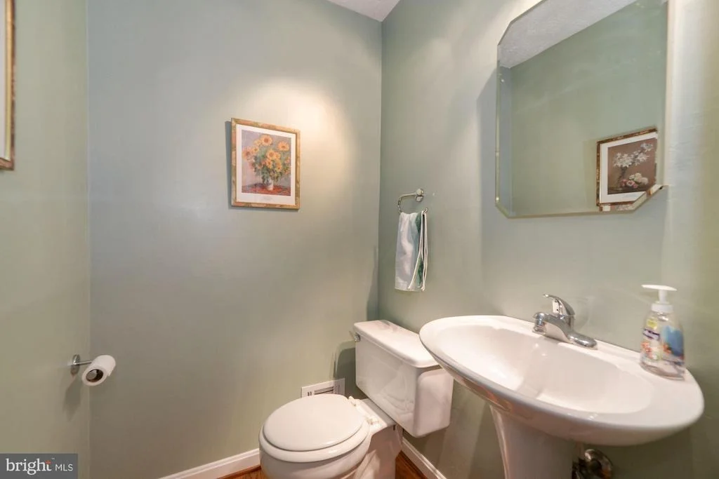 Photo of 9512 TINKER COURT