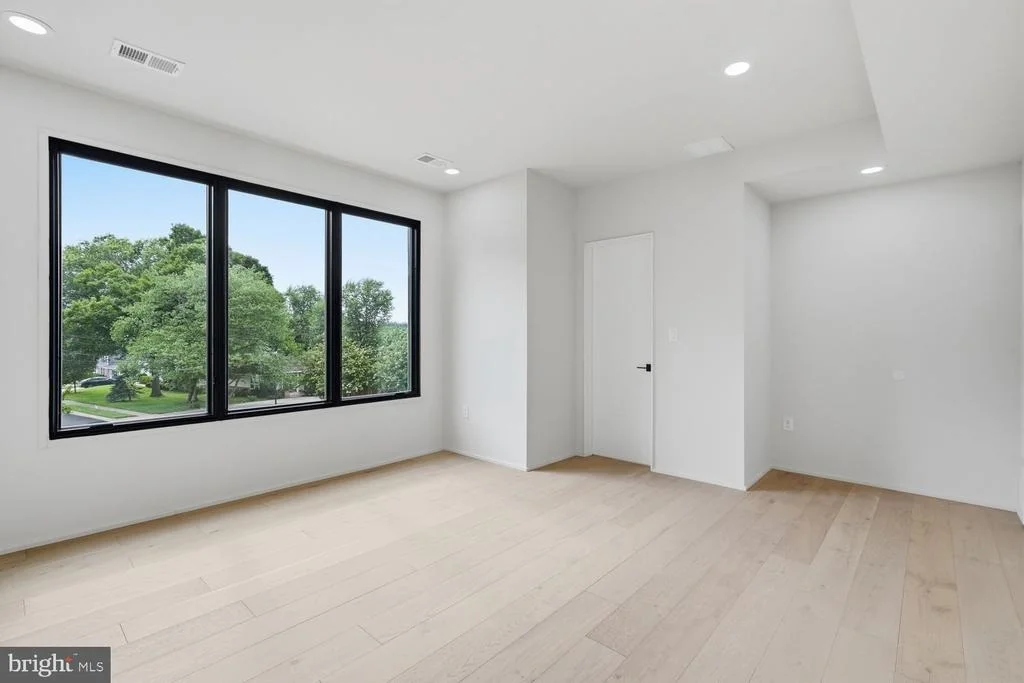 Photo of 8313 SYRACUSE CIRCLE