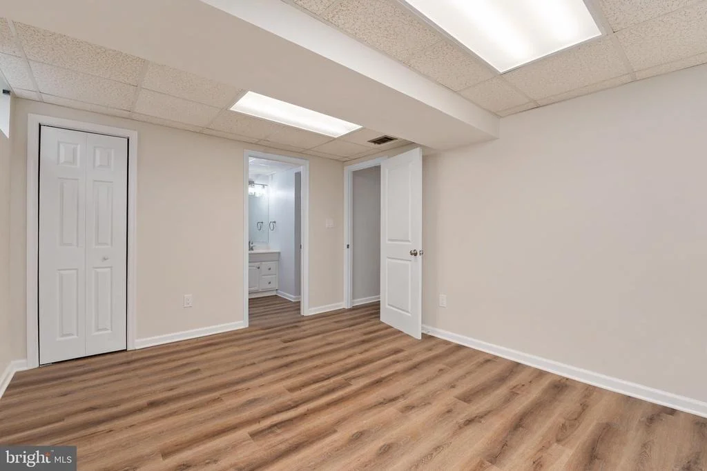 Photo of 541 CRESTPARK DRIVE