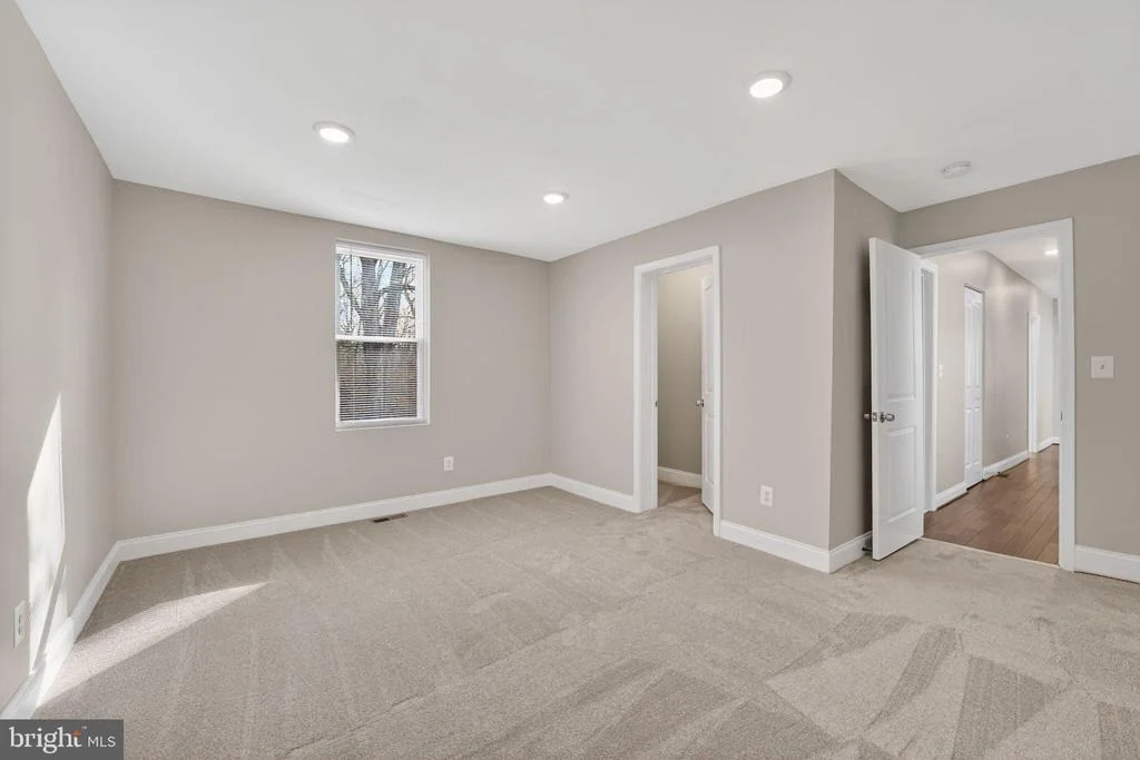 Photo of 418 1ST AVENUE