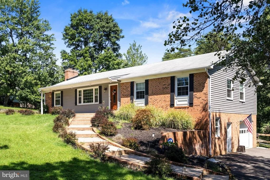 Photo of 5540 OLIVER LANE