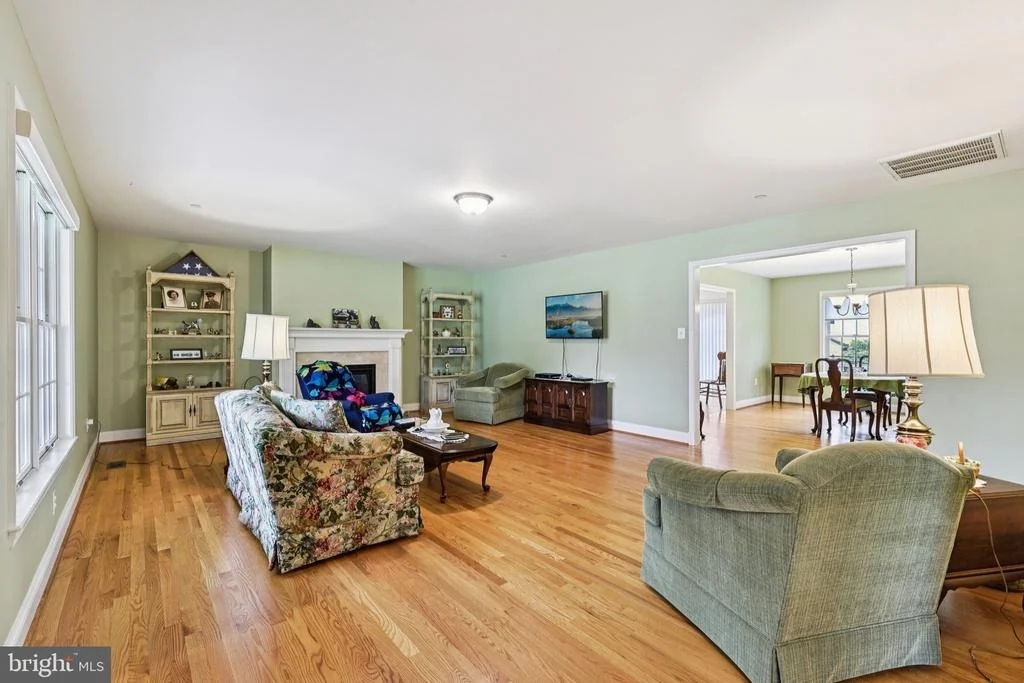 Photo of 337 SETH PLACE