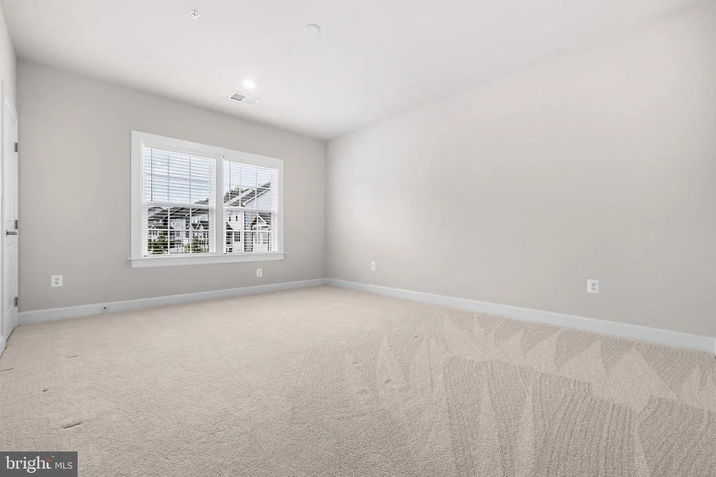 Photo of 15503 TWIN RIVER CIR