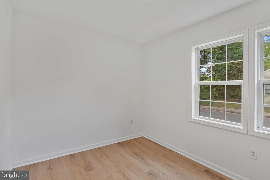 Photo of 905 HANOVER STREET