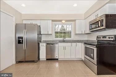 Photo of 2010 ALABASTER DRIVE