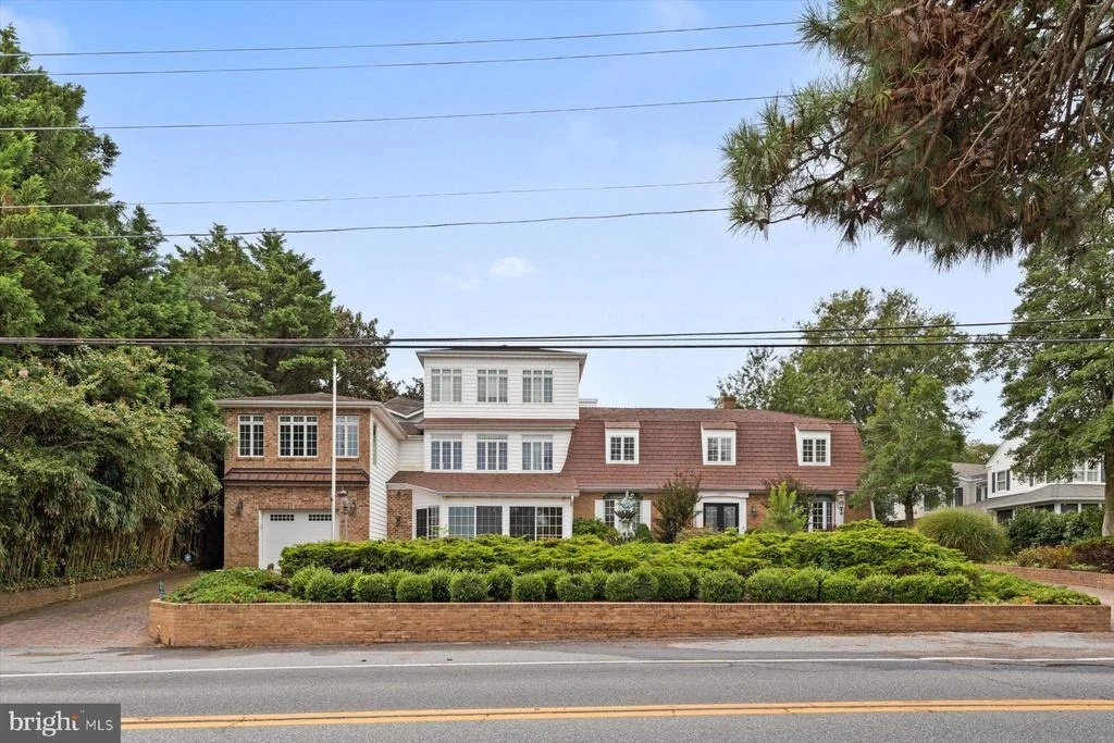 Photo of 20340 SILVER LAKE DRIVE