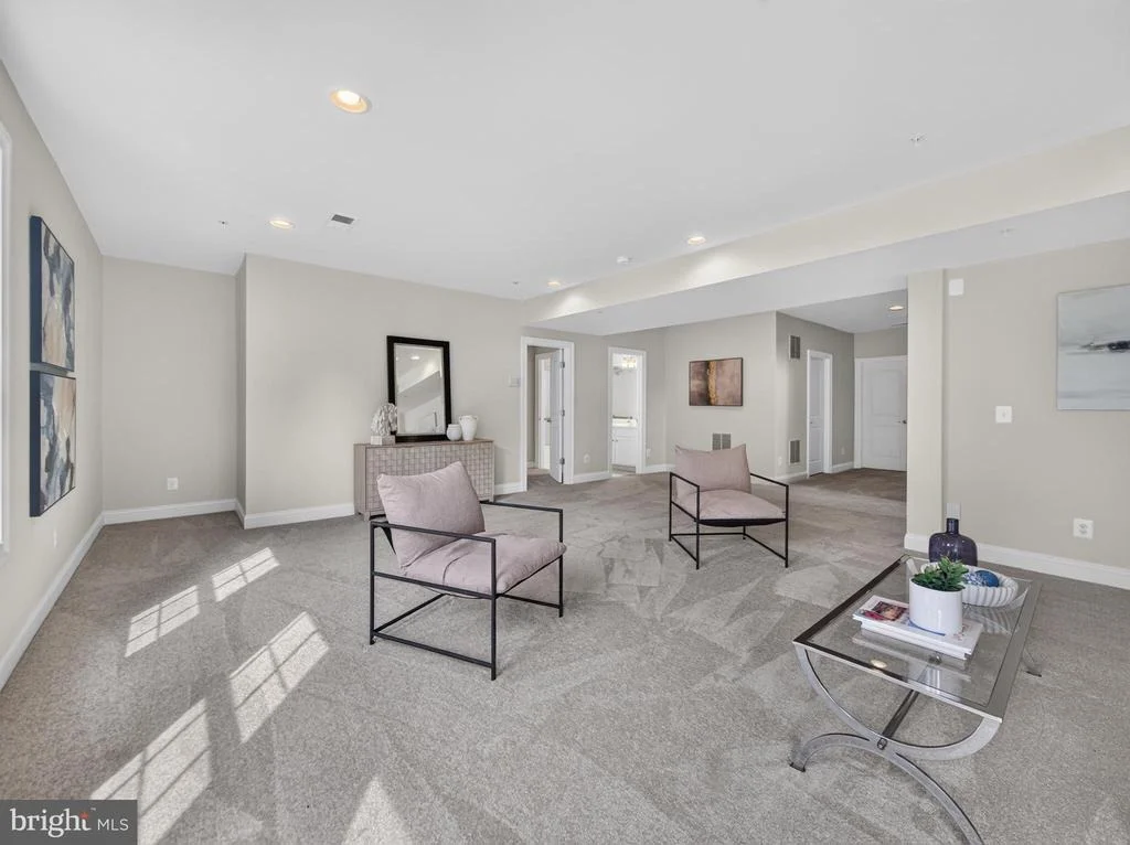 Photo of 3032 MOORE LANE