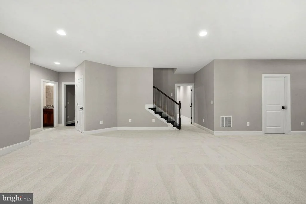 Photo of 8404 STONEWALL DRIVE