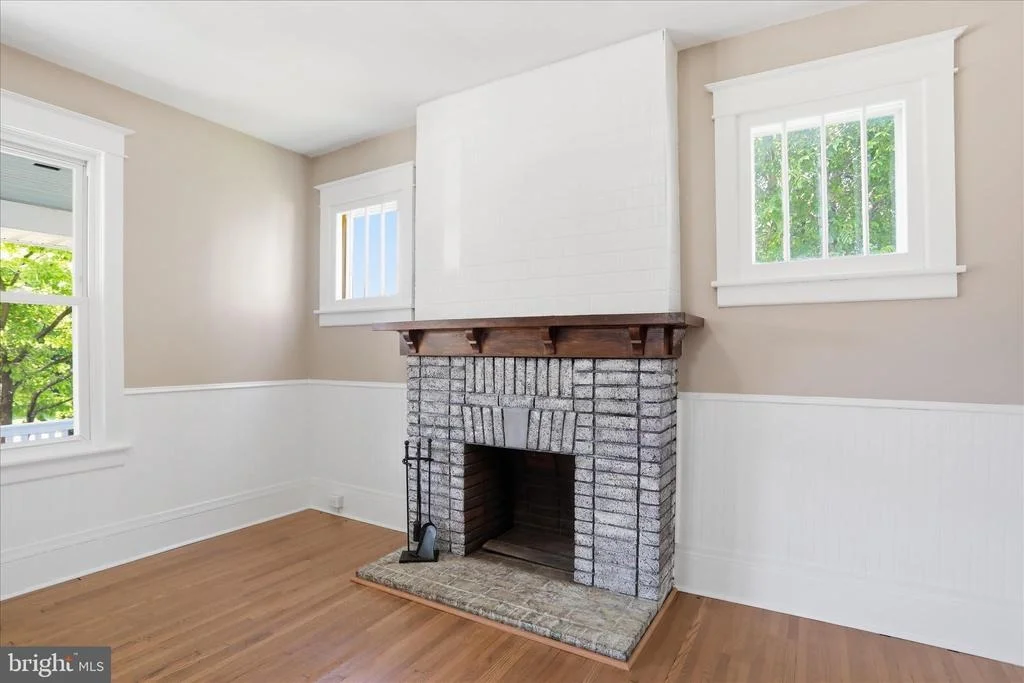 Photo of 819 SUMMIT AVENUE