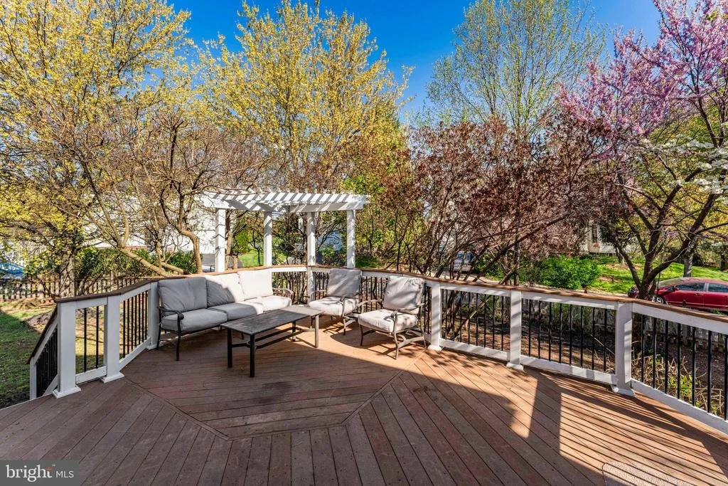 Photo of 42758 GLENSIDE DRIVE