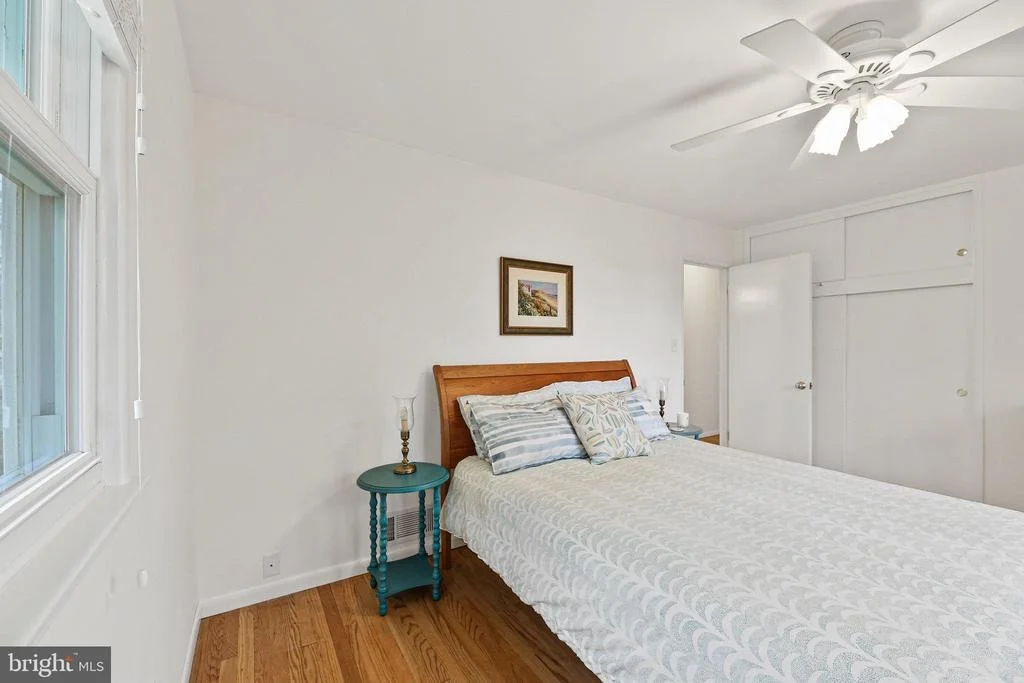 Photo of 4616 EXETER STREET