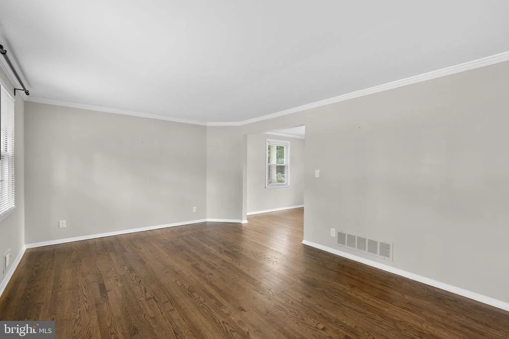 Photo of 1024 BOSLEY ROAD