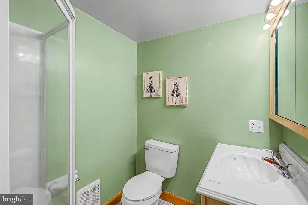 Photo of 80 N RIDGE ROAD